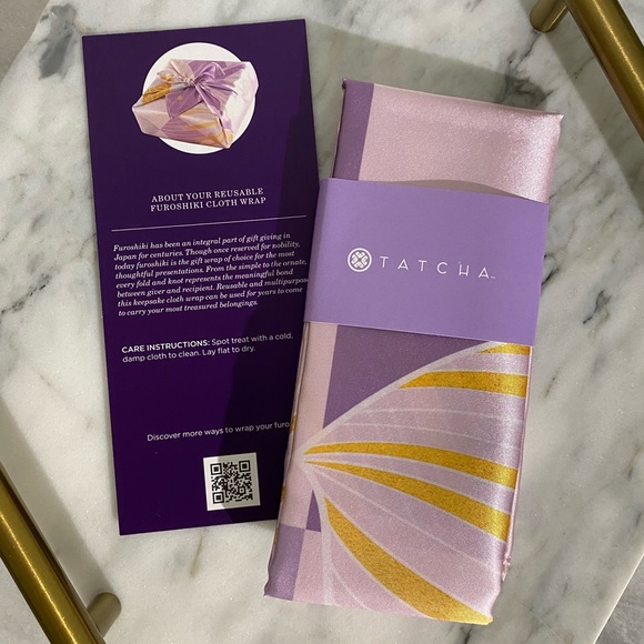 ✨Sold✨Tatcha Furoshiki Cloth Gift Wrap - Picture 2 of 2